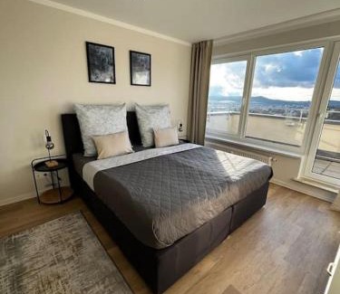 Sinsheim Apartment | Charmante Penthouse - Therme Badewelt - Museum in Sinsheim Hoffenheim