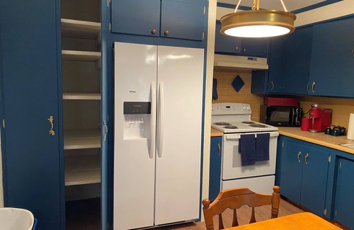 Northpoint Apartment | Charming 1-bdrm apartmt, 2 beds 3m to Bethel 1m to 5 w/private garden patio