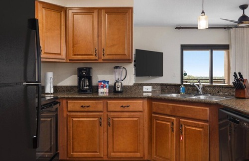Lake Buena Vista Apartment | Charming 1-bedroom resort within miles of Walt Disney World.
