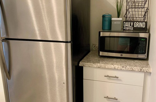 Zionsville Apartment | Charming 1-bedroom apartment with AC, WiFi on Main Street in Zionsville