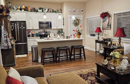 Eaton House | Charming 1-bedroom inlaw suite in wonderful Severance with WiFi, AC