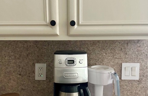 Desert Palms House | Charming 1-bedroom house in Palm Desert with WiFi and AC