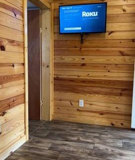 Marion House | Charming 1 BR Compact Cabin