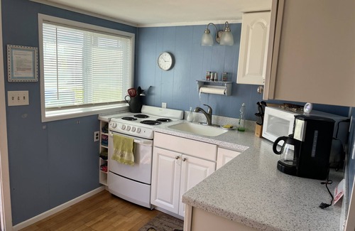 White Salmon Cottage | Charming 1 BR Cottage in WHite Salmon with Mount Hood View