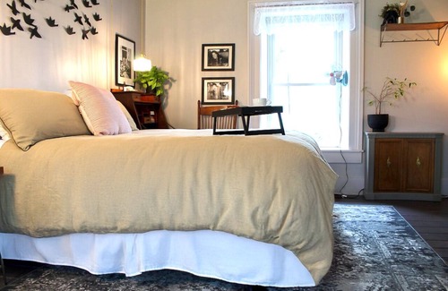 Winterset Other | Charming 1855 Stone Farmhouse Retreat – Cozy Stays & Picturesque Views Await