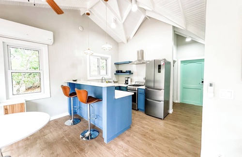 Mud Hole Cottage | Charming 1BD/1BA Cottage with View of Man O' War Harbor, A/C and WiFi