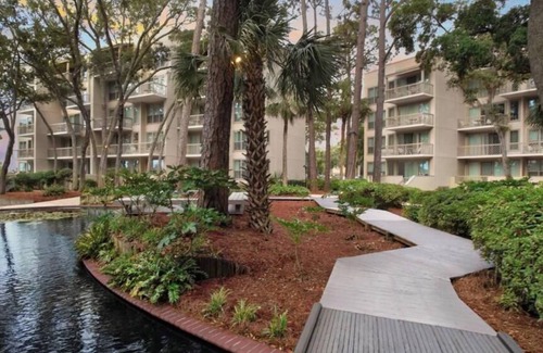 Oceanside Villa | Charming 2-bedroom oceanfront villa on Hilton Head Island .