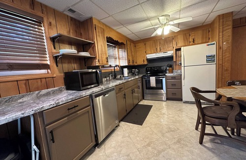 Olivia Apartment | Charming 2-bdr 1 bth lakeview, quiet, private apartment golf retreat in Sanford