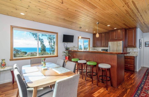 Gualala House | Charming 2 BDR for 6 w/Ocean Views!