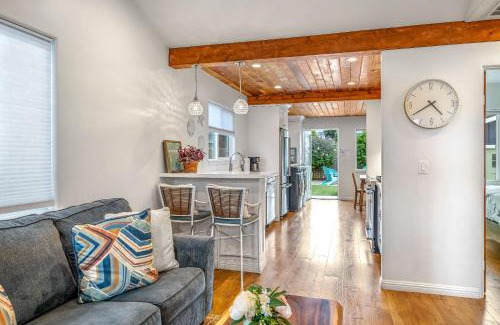 Seaside House | Charming 2 BDR Seaside Cottage - 5 Min to Beach