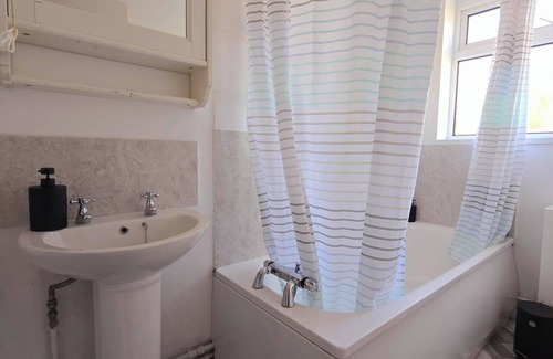 Shepherdswell Cottage | Charming 2-Bed Cottage in Peaceful Village, Just 10 Minutes from Dover Centre