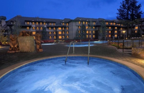 Stateline Villa | Charming 2-bedroom villa at Marriott’s Timber Lodge, sleeps up to 8!