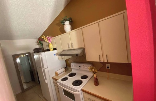 New Port Richey House | Charming 2-bedroom Vacation House in New Port Richey