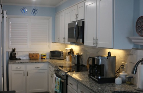 Murrells Inlet Condo | Charming 2-bedroom condo in peaceful Murrells Inlet with WiFi and pool.