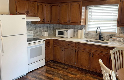 Surfside Beach Cottage | Charming 2-bedroom cottage near downtown Surfside Beach. Quick walk to the beach