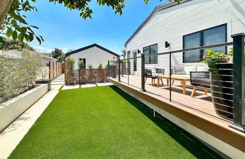 South Redondo House | Charming 2-bedroom house in Redondo Beach with AC