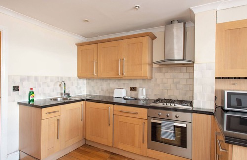 Castle Baynard Apartment | Charming 2-bedroom 2 bathroom apartment in fabulous London