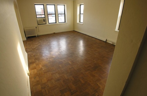 Squirrel Hill South Apartment | Charming 2-bedroom apartment in marvelous Pittsburgh with AC, WiFi