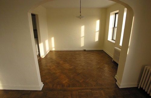 Squirrel Hill South Apartment | Charming 2-bedroom apartment in marvelous Pittsburgh with AC, WiFi