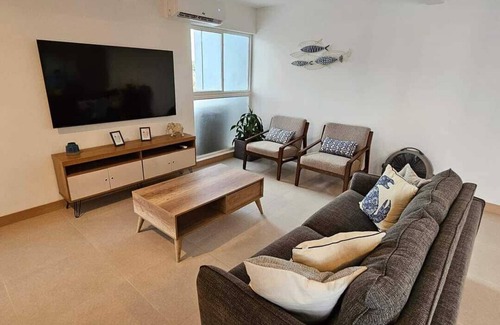 Barrio Los Villalobos Apartment | Charming 2-bedroom apartment with WiFi, AC, fitness room and coworking space