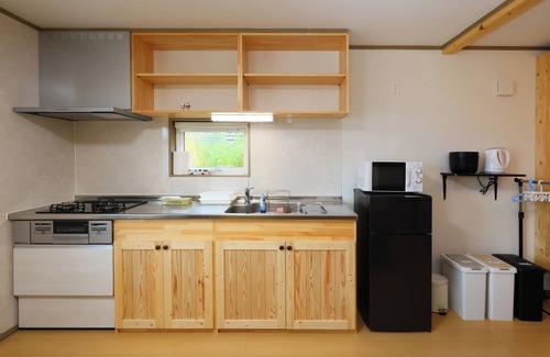 Nakafurano Cottage | Charming 2-bedroom cottage in awesome 中富良野町 with WiFi, AC