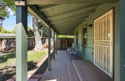 Modesto House | Charming 2-bedroom house in Modesto with AC and WiFi