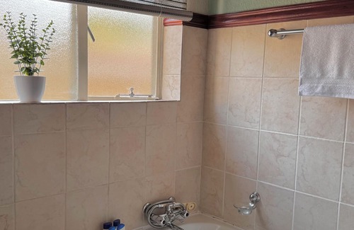 Pretoria House | Charming 2-bedroom townhome with WiFi, AC in wonderful Pretoria