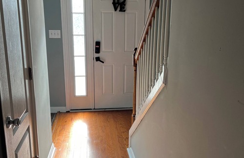 Riverdale House | Charming 2-bedroom townhome in College Park with AC, WiFi