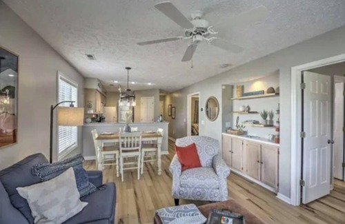 Carolina Forest Condo | Charming 2-bedroom condo with AC and WiFi in fantastic Myrtle Beach neighborhood