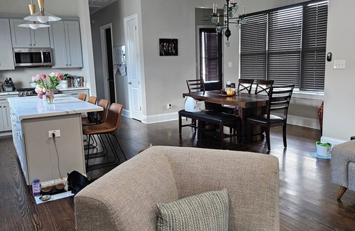 Milneburg House | Charming 2-bedroom house in NOLA- minutes from downtown and the Lake