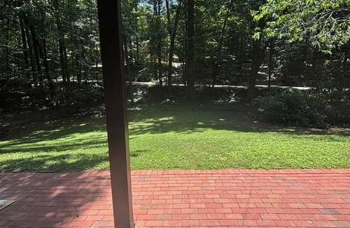 Chapel Hill Apartment | Charming 2BR apt feet from UNC-Chapel Hill, Dean Dome, and NC Botanical Garden