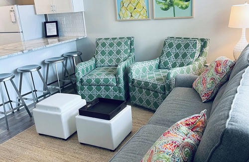 Stone Harbor Cottage | Charming 2BR Front Cottage ~Pets Considered ~Pool