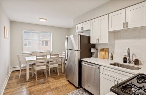 Des Plaines Apartment | Charming 2BR Near O'Hare – Relax & Explore