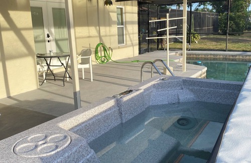 Park Lake Estates House | Charming 3-bedroom house in New Port Richey with WiFi, AC