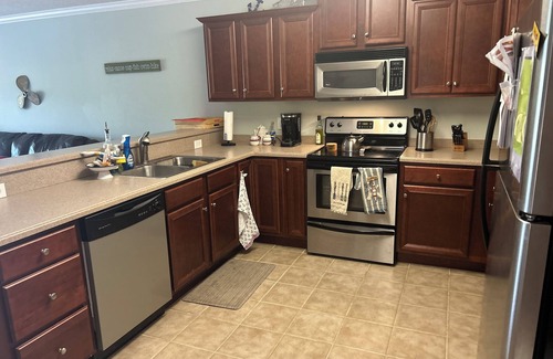 Alexander City Condo | Charming 3-bedroom condo in phenomenal Alexander City. Great View of Lake Martin