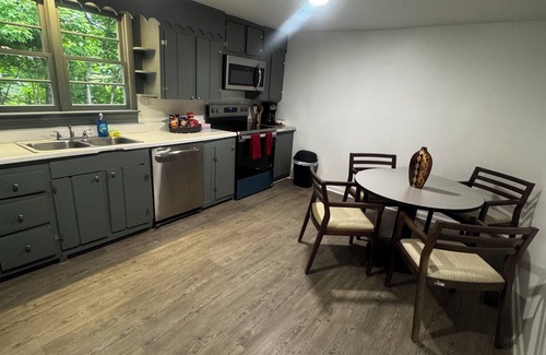 Millersville House | Charming 3-bedroom house with WiFi and AC in welcoming Nashville