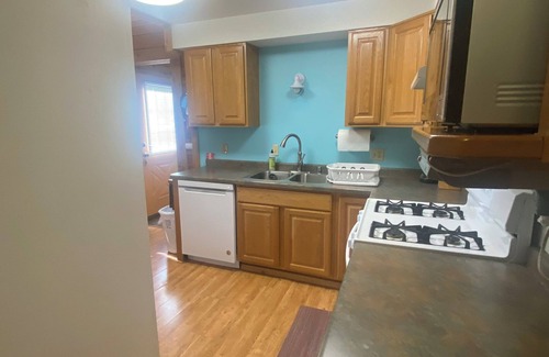 Warrens Cabin | Charming 3-bedroom cabin in Warrens with WiFi. Close to ATV access point.