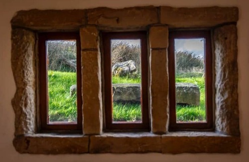 Lumbutts Cottage | Charming 3-bedroom cottage in lovely Todmorden with WiFi