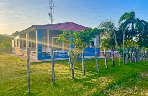 Cabrera Cabin | Charming 3-bedroom cabin with WiFi and AC in enchanting Rio San Juan