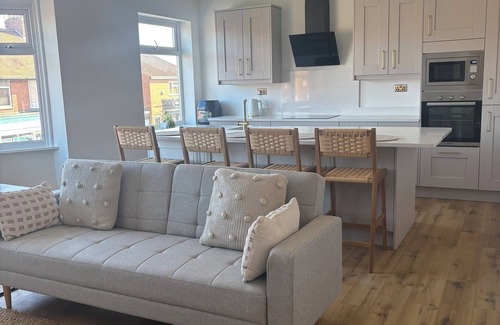 Cullercoats Apartment | Charming 3-bedroom apartment with WiFi in Cullercoats