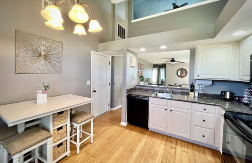 Owensboro House | Charming 3-bedroom house with king bed , pet friendly