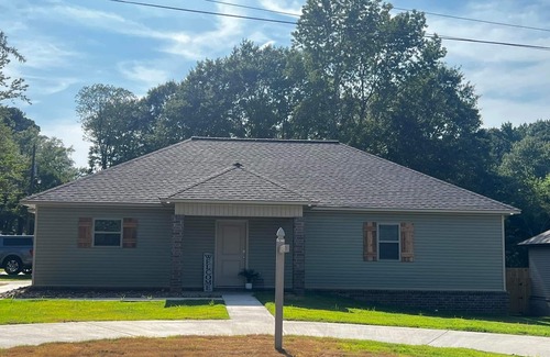 Sheridan House | Charming 3-bedroom house with WiFi in downtown Sheridan