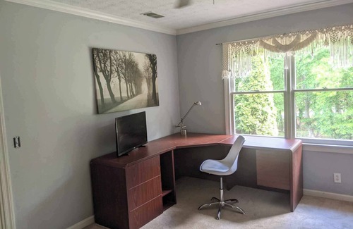 Suwanee House | Charming 3-bedroom house with in ground Pool, in Suwanee