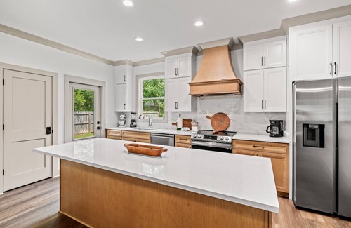 Foley House | Charming 3-bedroom house in brilliant Foley with AC, WiFi