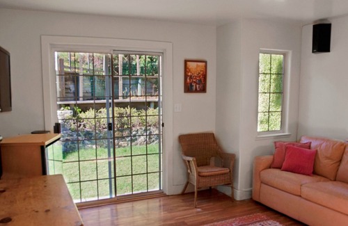 Tiburon House | Charming 3 Bedroom Tiburon Home SUMMER Only 6/20-8/15/23, monthly minimum