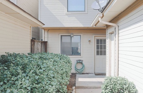 Edmond House | Charming 3-bedroom townhome in Edmond. Entire unit. Easy Check-out Instructions