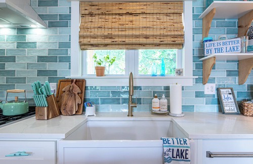 Ten Mile Cottage | Charming 3-beds with loft in peaceful cove on Watts Bar Lake! Bring your boat!