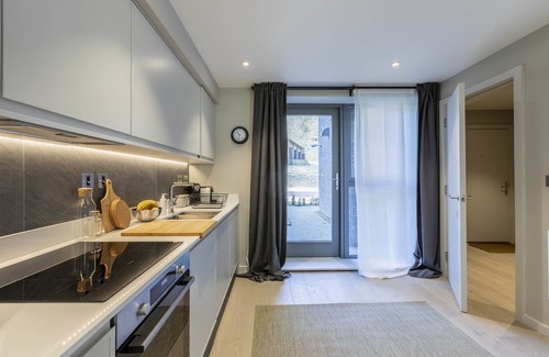 Backbarrow Apartment | Charming 3BR in Backbarrow Perfect for Families