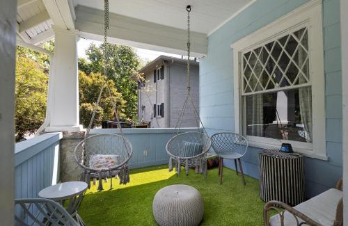 Midtown House | Charming 3br Near Piedmont Park Patio