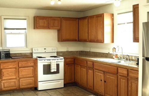 St. Albans Apartment | Charming 3BR 2BA Home – Walk to Downtown St. Albans, Near Lake Champlain